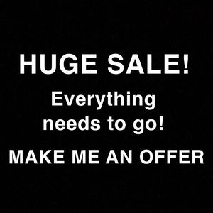 SALE SALE SALE. HELP ME CLEAR MY CLOSET BEFORE THE NEW YEAR.